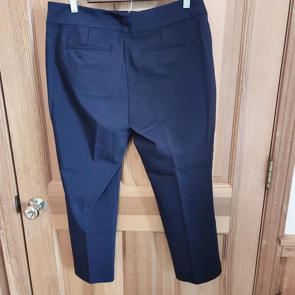 Ann Taylor Petite Curvy Dark Navy Zipper Pocket Dress Pants Women's Sz 8P Curvy - Picture 3 of 11